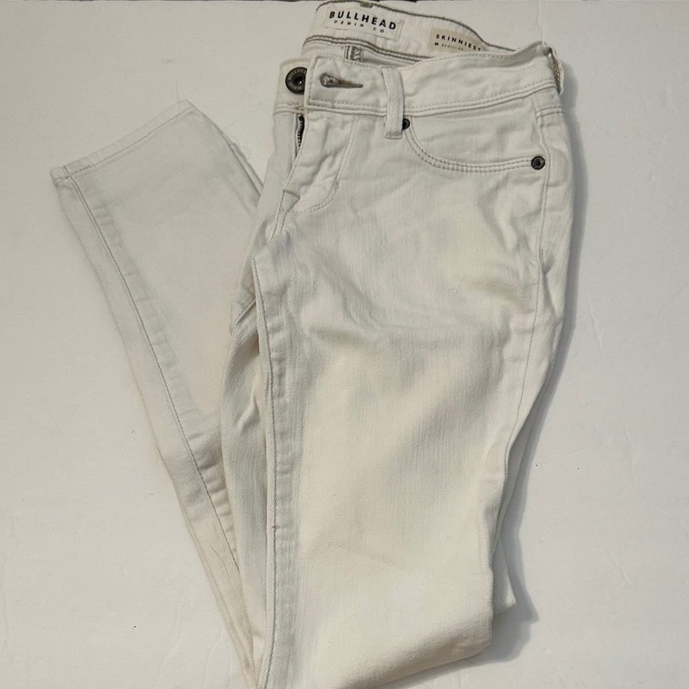 Bullhead Women's Cream Skinny “SKINNIEST” Jeans size 0